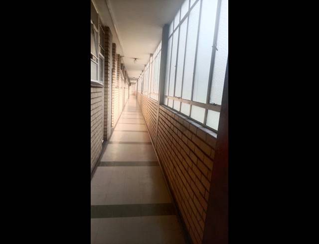 2 BEDROOM APARTMENT FOR SALE IN LORENTZVILLE